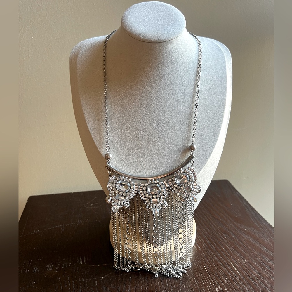 Glitzy Gorgeous Vintage Necklace